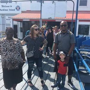 Meet your Posher, Britt